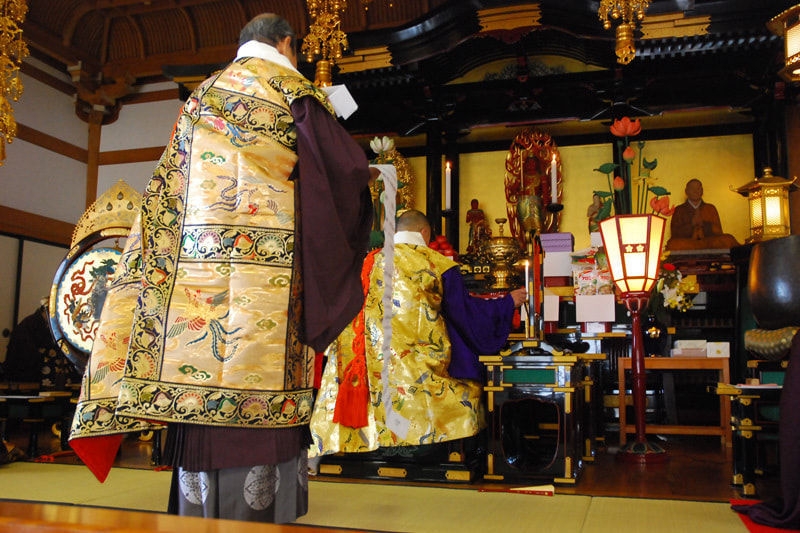 彼岸中日法会の様子